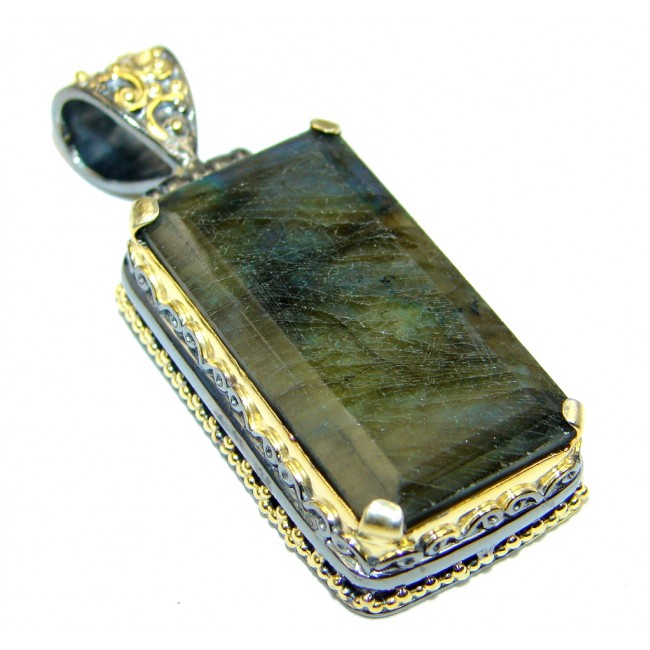 Fancy Design Labradorite Gold plated over Sterling Silver handmade Pendant