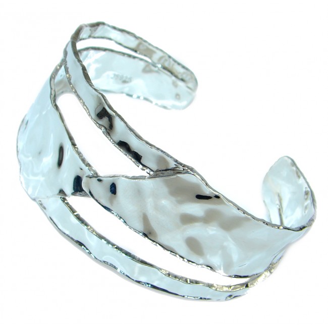 Fine Art hammered Sterling Silver Bracelet / Cuff
