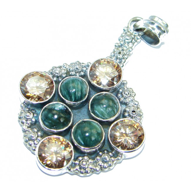 Precious quality Green Seraphinite Sterling Silver handmade Pendant