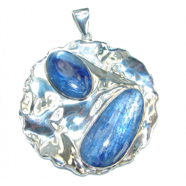 Modern Design Blue African Kyanite hammered .925 Sterling Silver handmade Pendant