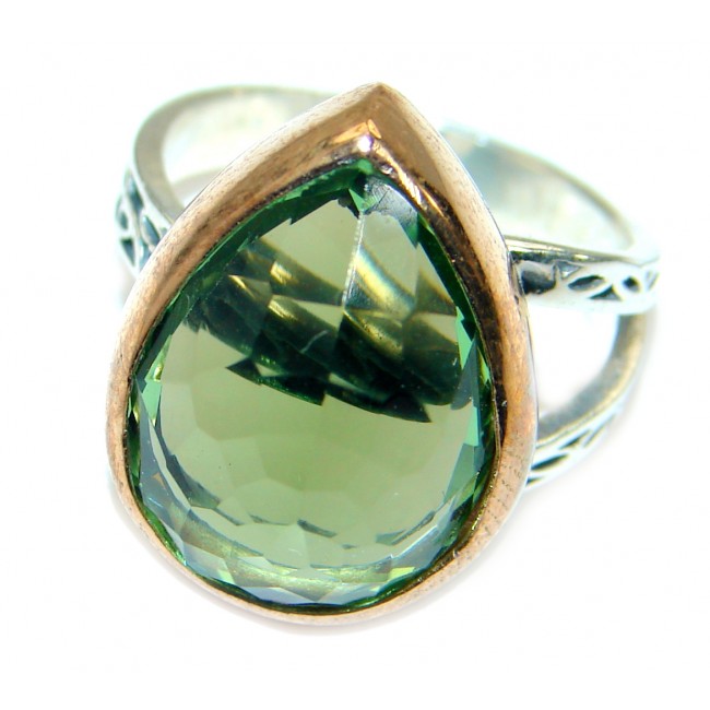 lab. Emerald .925 Sterling Silver handmade Cocktail Ring s. 7 adjustable
