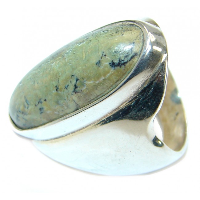 Huge Green Jade Sterling Silver ring s. 7 1/4