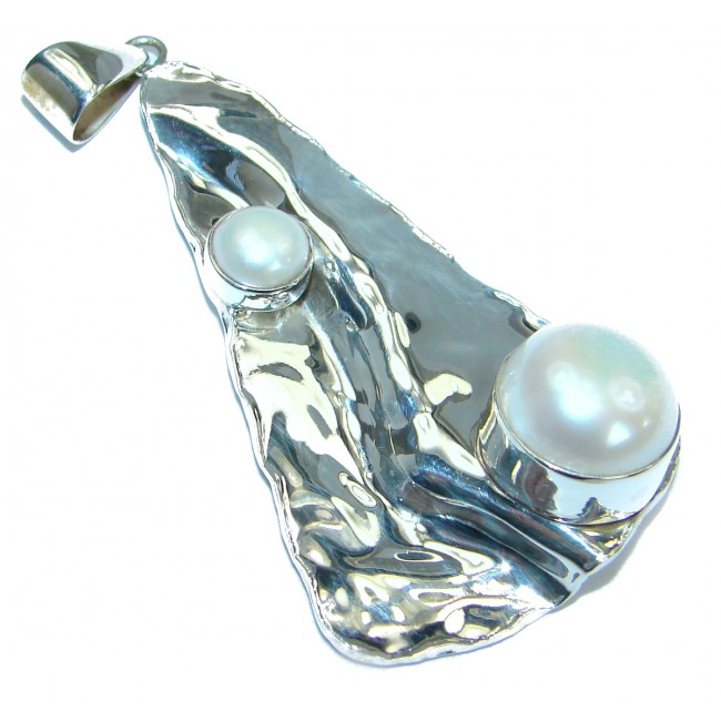 Make a Statment Fresh Water Pearl hammered .925 Sterling Silver Pendant