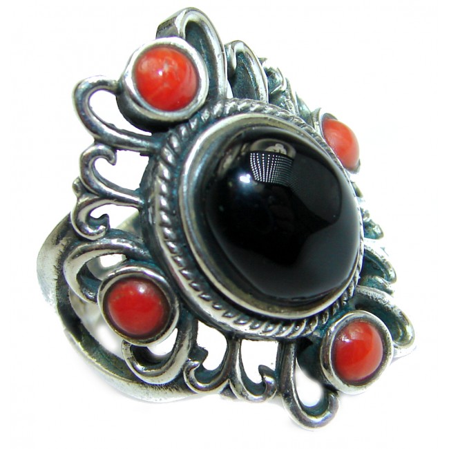 Secret Black Onyx And Coral Silver Tone ring s. 8