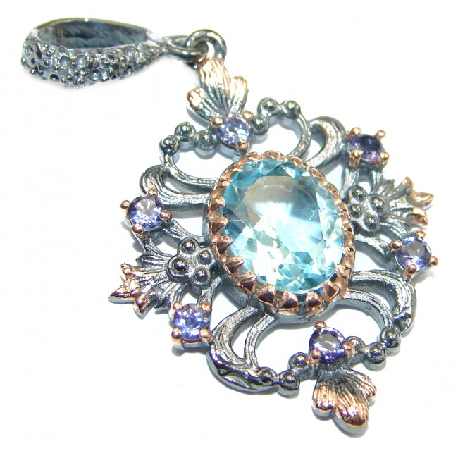 Flower Design genuine Swiss Blue Topaz .925 Sterling Silver handmade pendant