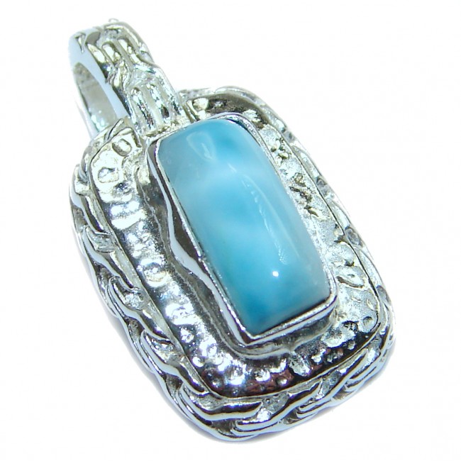 Romantic Design perfectly Blue Larimar .925 Sterling Silver handmade pendant