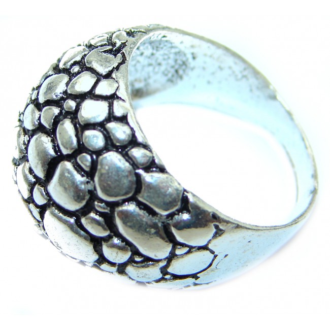 Bold Sterling Silver ring; s. 7 1/4