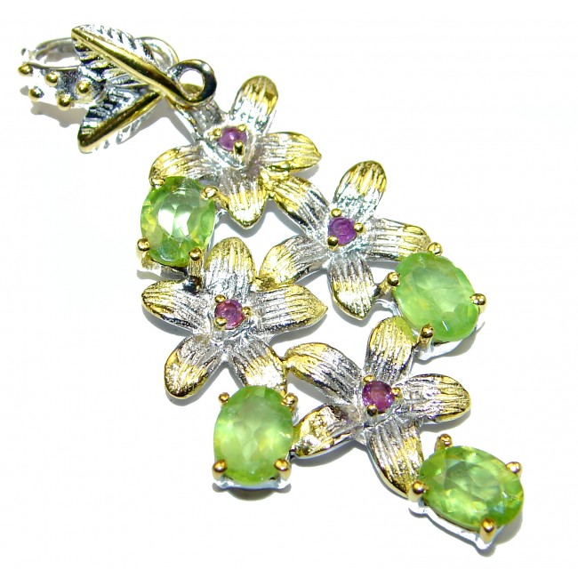 Beautiful authentic Peridot 14K Gold over .925 Sterling Silver handmade Pendant