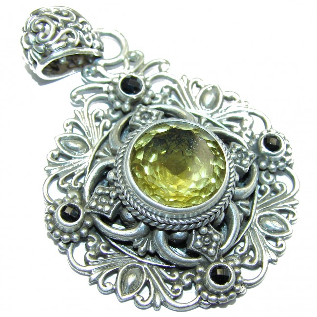 Amazing Celtic Design Peridot .925 Sterling Silver handcrafted Pendant