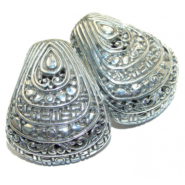 Stunning .925 Sterling Silver Bali handmade earrings