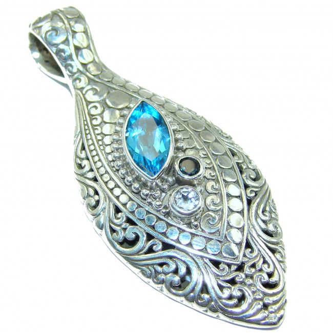Universe Bali made Blue Topaz .925 Sterling Silver handmade Pendant