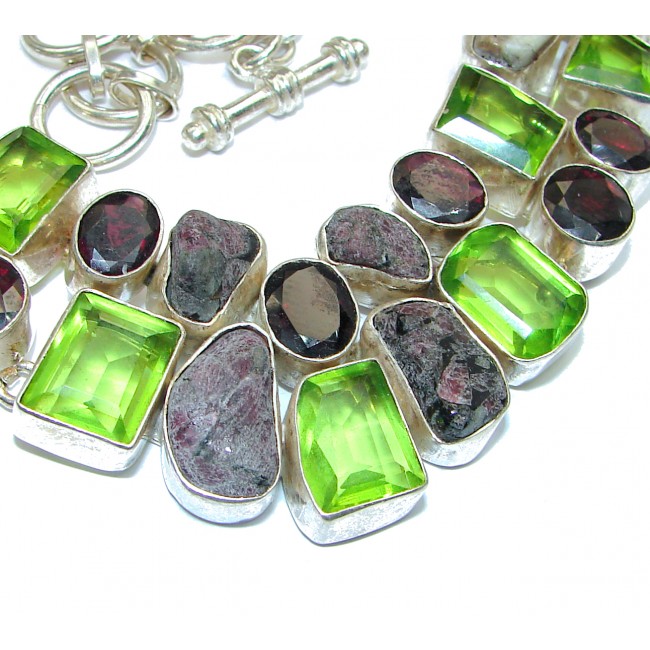 Luxurious Natural Rich Green Quartz .925 Sterling Silver handcrafted Necklace