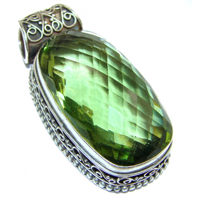 Perfect facteted Green Quartz .925 Sterling Silver handmade pendant