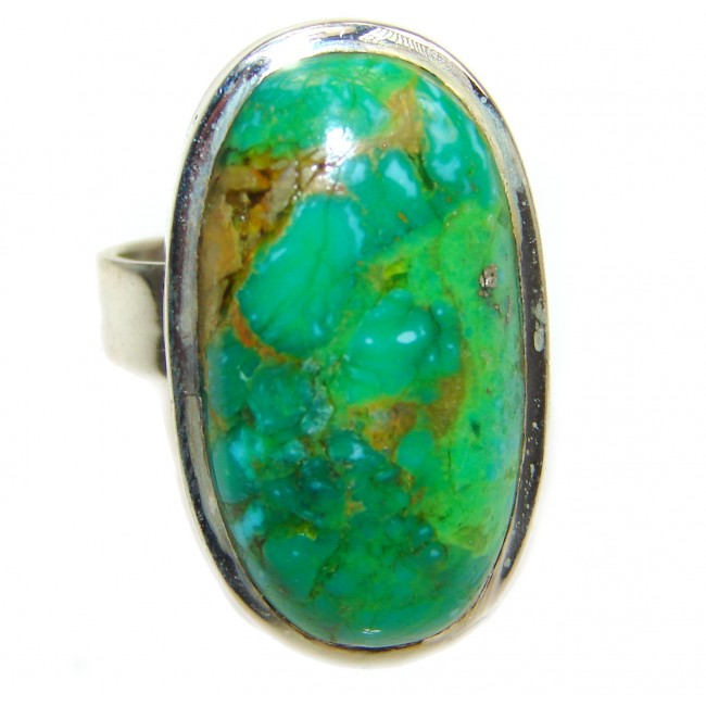 Energizing green Turquoise .925 Sterling Silver handmade Ring size 7 1/4