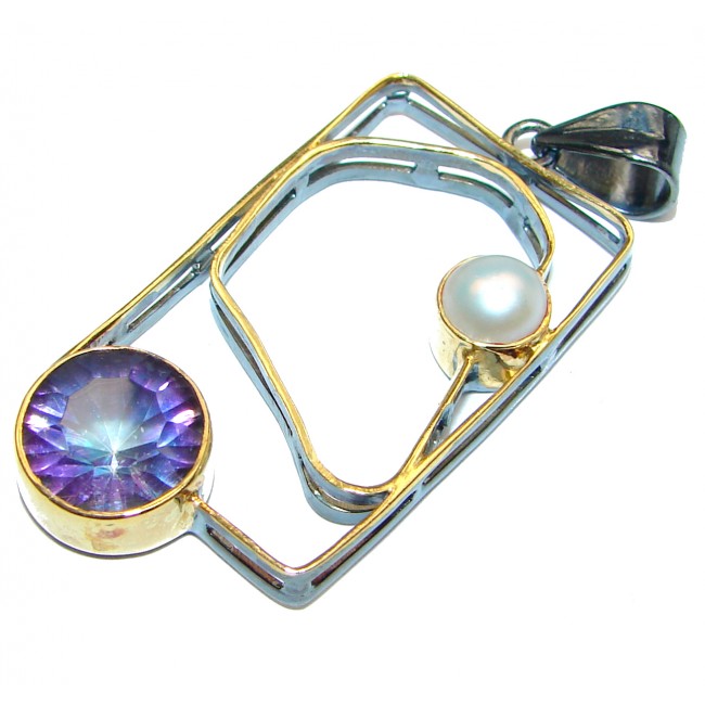 Spectacular authentic Magic Topaz .925 Sterling Silver handcrafted Pendant