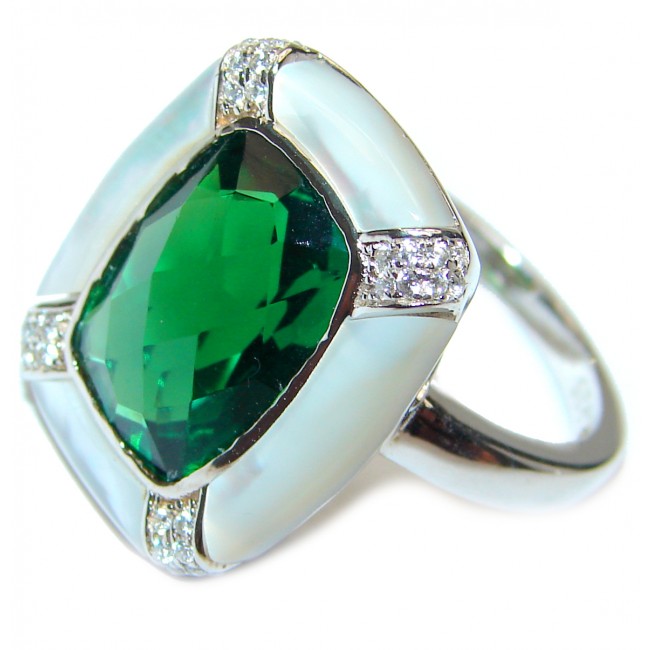 Authentic volcanic Green Helenite .925 Sterling Silver ring s. 7 1/4
