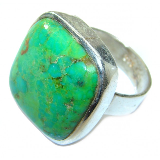 Energizing green Turquoise .925 Sterling Silver handmade Ring size 8