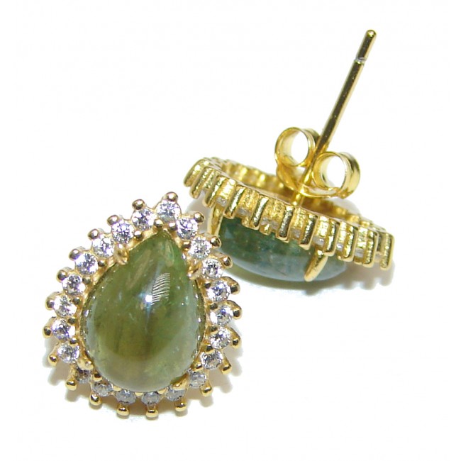 Earth Treasure Authentic Sphene .925 Sterling Silver handcrafted stud earrings