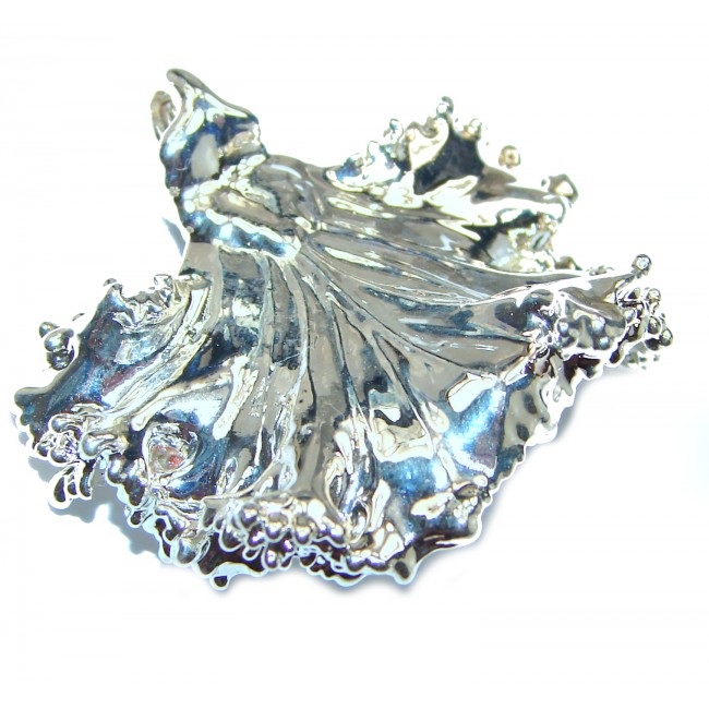 Stylish Leaf & .925 Sterling Silver Pendant