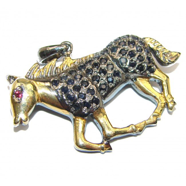 Galloping horse Natural Sapphire 925 Sterling Silver Pendant Brooch