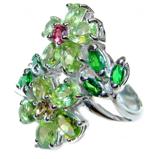 Green Meadow Natural Peridot .925 Sterling Silver handcrafted ring size 7