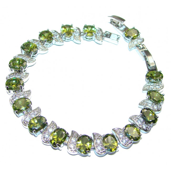 Luxurious Green Topaz .925 Sterling Silver handcrafted Bracelet