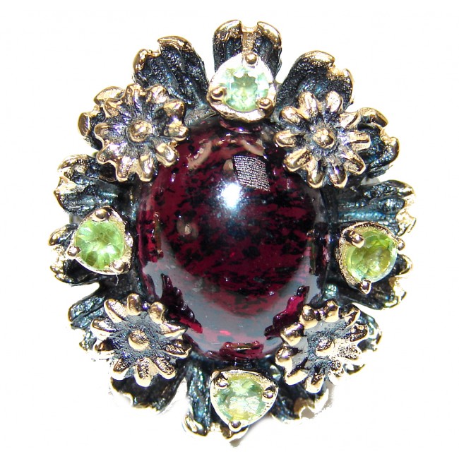 Vintage Design Authentic Garnet .925 Sterling Silver brilliantly handcrafted ring s. 8 1/4