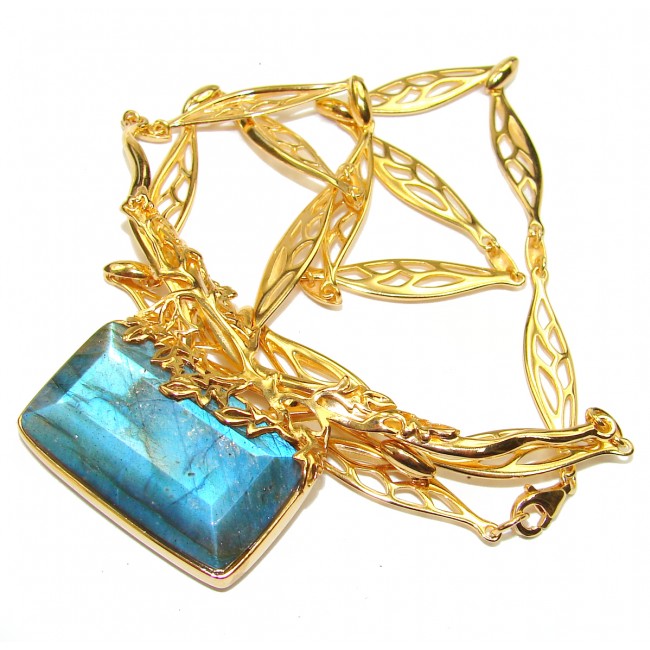 Luxury Design 31.2 carat faceted Labradorite 18K Gold over .925 Sterling Silver entirely handcrafted necklace
