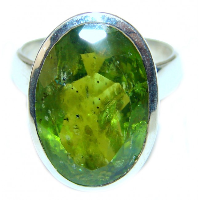 Posh authentic Peridot .925 Sterling Silver handcrafted ring size 9