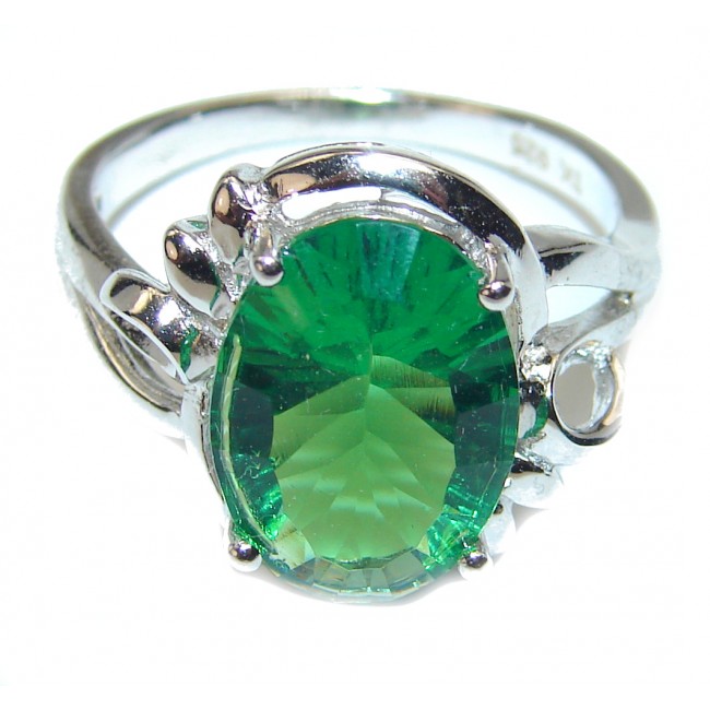 Authentic volcanic Green Helenite .925 Sterling Silver ring s. 8