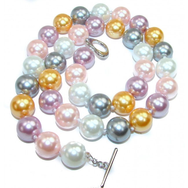 Creamy fresh water lab. Pearl .925 Sterling Silver handmade Necklace
