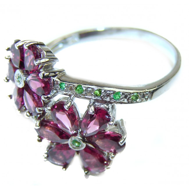 Red Flowers Garnet .925 Sterling Silver Ring size 8